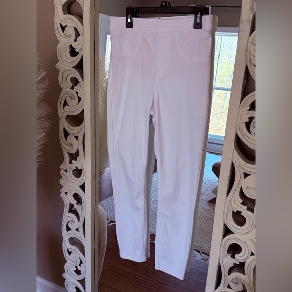 Women’s SPANX white jean-ish ankle leggings- Size Small Petite - Picture 4 of 10